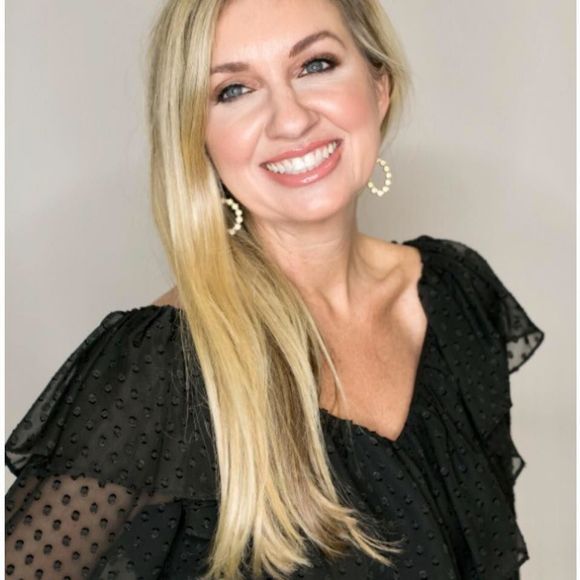 Meet your Posher, Carla - Picture 1 of 1